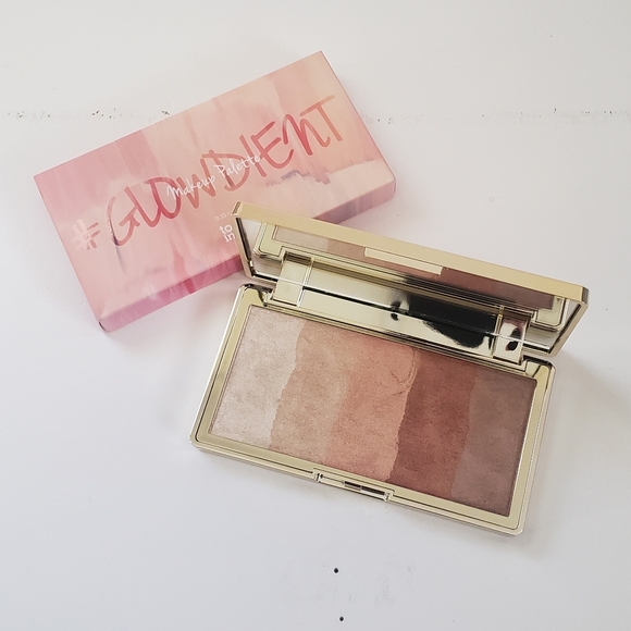 touch in SOL Makeup 23 Touch In Sol Pretty Filter Glowdient Palette Poshmark